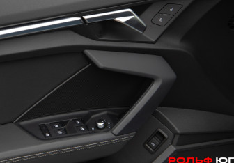 Подержанный автомобиль Audi A3 Sedan 2021 года (17 фото)