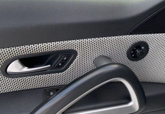 Подержанный автомобиль Volkswagen Scirocco 2011 года (12 фото)