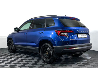 Подержанный автомобиль Skoda Karoq 2022 года (7 фото)