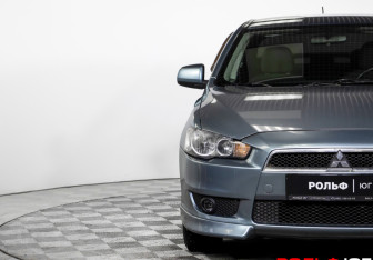 Подержанный автомобиль Mitsubishi Lancer Sedan 2007 года (17 фото)