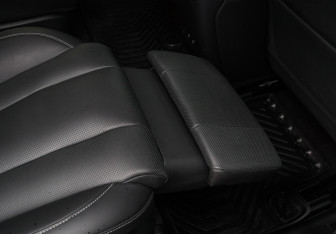 Подержанный автомобиль AITO M7 2023 года (13 фото)