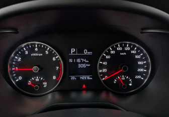 Подержанный автомобиль Kia Rio Hatchback 2019 года (16 фото)