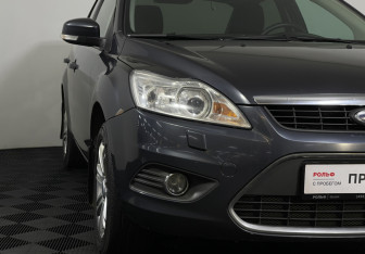 Подержанный автомобиль Ford Focus Sedan 2008 года (14 фото)
