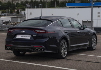 Подержанный автомобиль Kia Stinger 2019 года (5 фото)