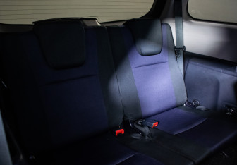 Подержанный автомобиль Toyota Wish Minivan 2014 года (9 фото)