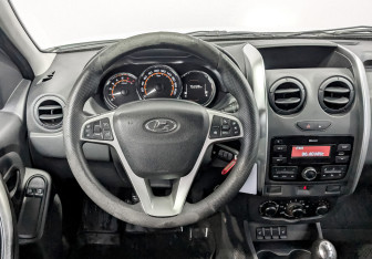 Подержанный автомобиль LADA (ВАЗ) Largus Wagon 2021 года (21 фото)