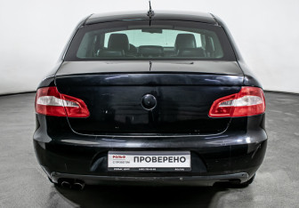 Подержанный автомобиль Skoda Superb Liftback 2009 года (6 фото)