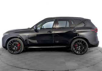 Новый BMW X5 2025 (3 фото)