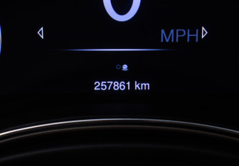 Подержанный автомобиль Jeep Grand Cherokee 2014 года (12 фото)