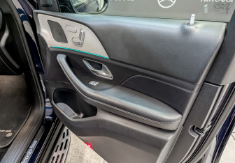 Подержанный автомобиль Mercedes-Benz GLE 2019 года (24 фото)