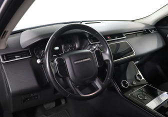 Подержанный автомобиль Land Rover Range Rover Velar 2018 года (13 фото)