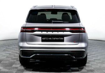 Подержанный автомобиль Geely Monjaro 2023 года (6 фото)