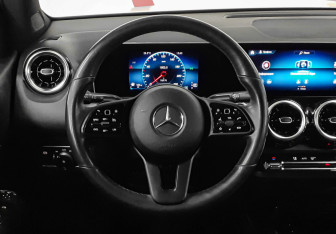 Подержанный автомобиль Mercedes-Benz GLB 2020 года (11 фото)