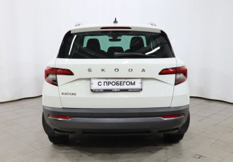 Подержанный автомобиль Skoda Karoq 2020 года (5 фото)