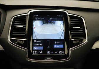 Подержанный автомобиль Volvo XC90 2016 года (19 фото)