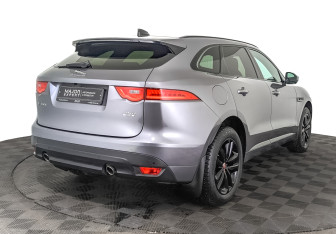 Подержанный автомобиль Jaguar F-Pace 2020 года (5 фото)
