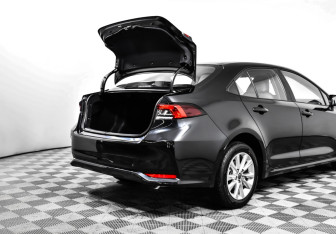 Новый Toyota Corolla Sedan 2023 (17 фото)