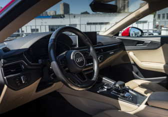Подержанный автомобиль Audi A5 Liftback 2016 года (9 фото)