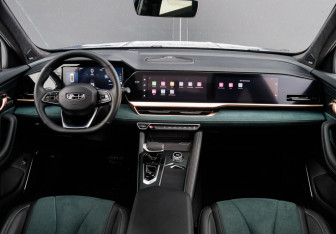 Подержанный автомобиль Geely Monjaro 2023 года (28 фото)