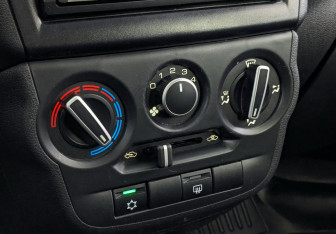 Подержанный автомобиль LADA (ВАЗ) Granta Sedan 2023 года (25 фото)