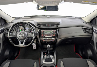 Подержанный автомобиль Nissan Qashqai 2020 года (14 фото)