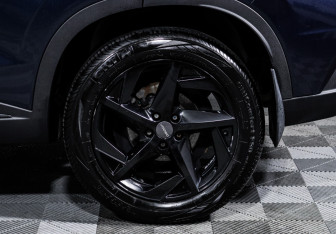 Подержанный автомобиль Omoda C5 2023 года (15 фото)