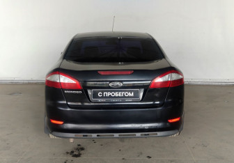 Подержанный автомобиль Ford Mondeo Sedan 2008 года (6 фото)