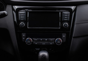 Подержанный автомобиль Nissan Qashqai 2021 года (14 фото)