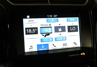 Подержанный автомобиль Ford Explorer 2017 года (14 фото)