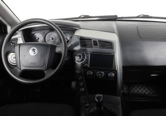 Подержанный автомобиль SsangYong Kyron 2013 года (7 фото)