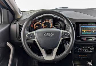 Подержанный автомобиль LADA (ВАЗ) XRAY 2021 года (21 фото)