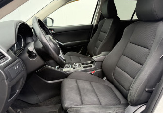 Подержанный автомобиль Mazda CX-5 2016 года (10 фото)