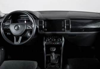 Подержанный автомобиль Skoda Kodiaq 2019 года (12 фото)