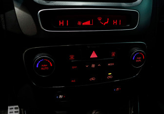 Подержанный автомобиль Kia Sorento 2019 года (15 фото)