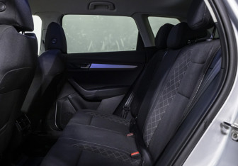 Подержанный автомобиль Skoda Karoq 2021 года (13 фото)