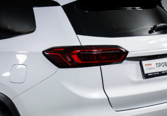 Подержанный автомобиль Chery Tiggo 8 Pro 2022 года (17 фото)