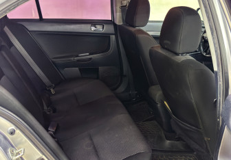 Подержанный автомобиль Mitsubishi Lancer Sedan 2008 года (11 фото)