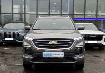 Подержанный автомобиль Chevrolet Captiva 2022 года (2 фото)