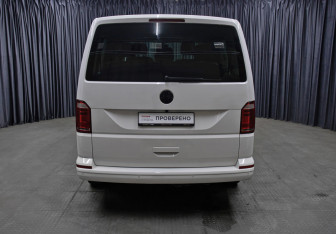 Подержанный автомобиль Volkswagen Caravelle 2019 года (6 фото)