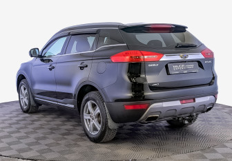 Подержанный автомобиль Geely Atlas 2019 года (7 фото)