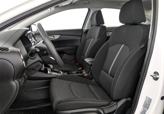 Подержанный автомобиль Kia Cerato Sedan 2019 года (20 фото)