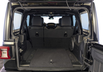 Новый Jeep Wrangler 2022 (8 фото)