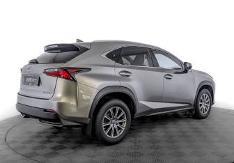 Подержанный автомобиль Lexus NX 2015 года (5 фото)