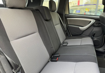 Подержанный автомобиль Renault Duster 2013 года (11 фото)