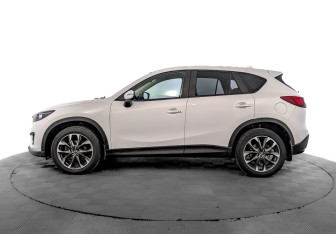 Подержанный автомобиль Mazda CX-5 2016 года (8 фото)