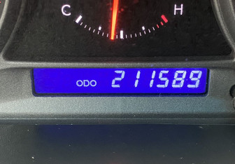 Подержанный автомобиль Chevrolet Epica 2010 года (16 фото)