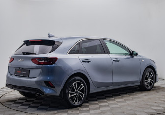 Подержанный автомобиль Kia Ceed Hatchback 2021 года (5 фото)