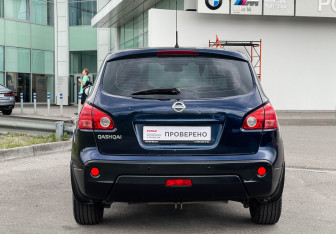 Подержанный автомобиль Nissan Qashqai 2008 года (6 фото)