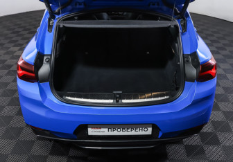 Подержанный автомобиль BMW X2 2021 года (10 фото)