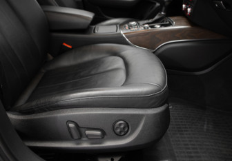 Подержанный автомобиль Audi A6 allroad 2014 года (32 фото)